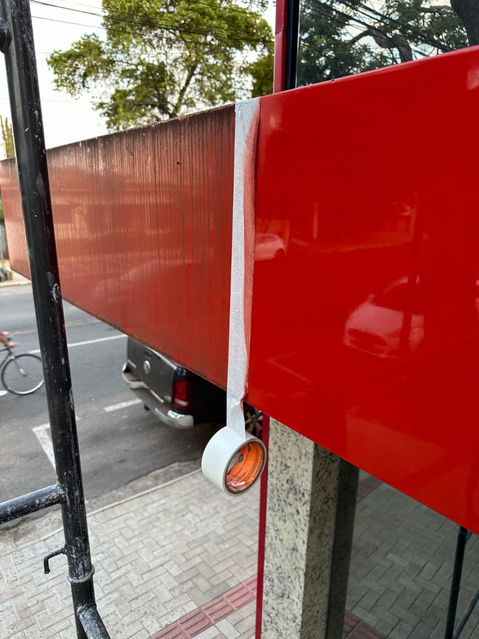 Limpeza de fachada em ACM — R20